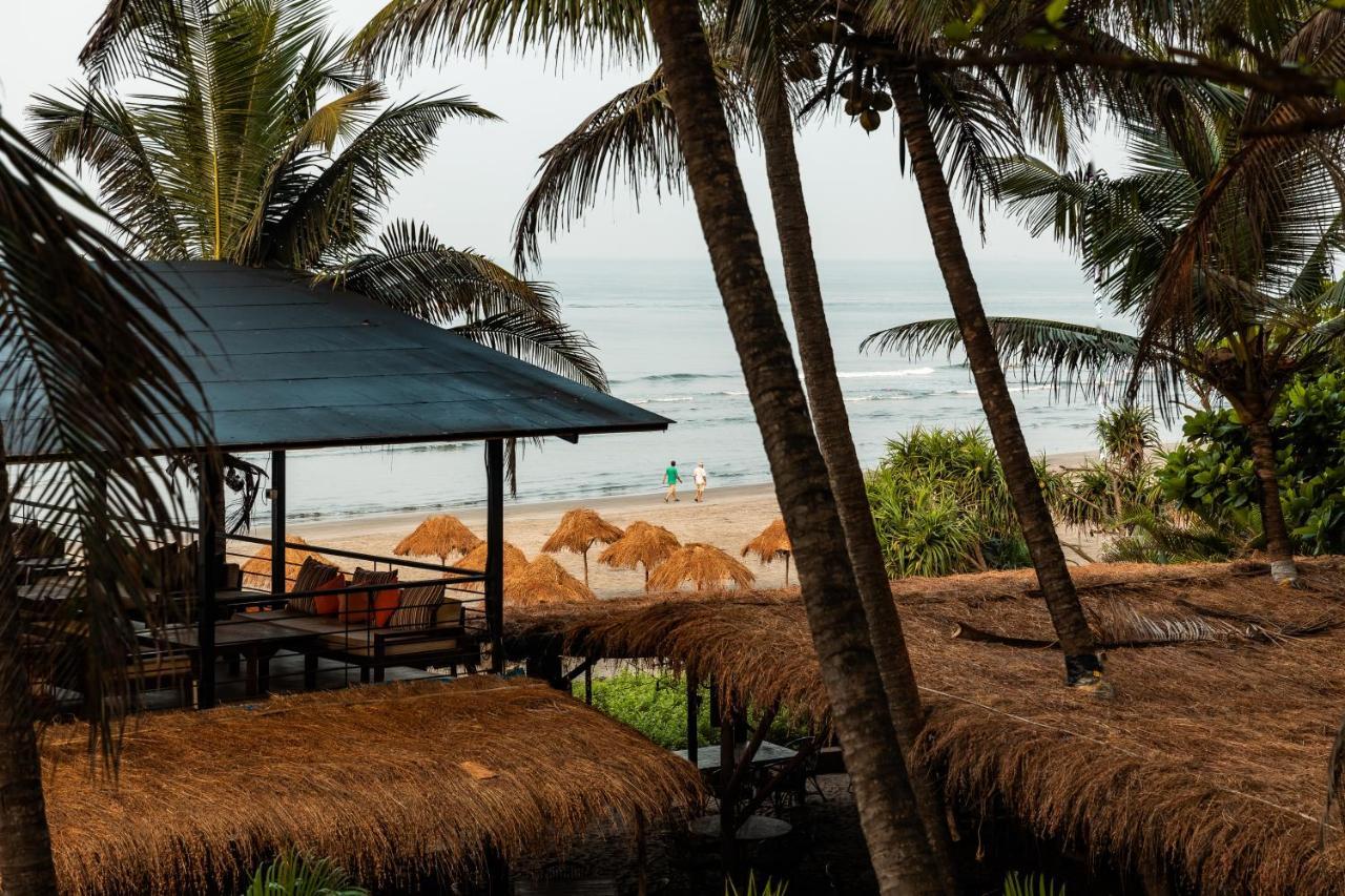 Anahata Retreat Beach Front Ashwem Goa Mandrem Exterior photo